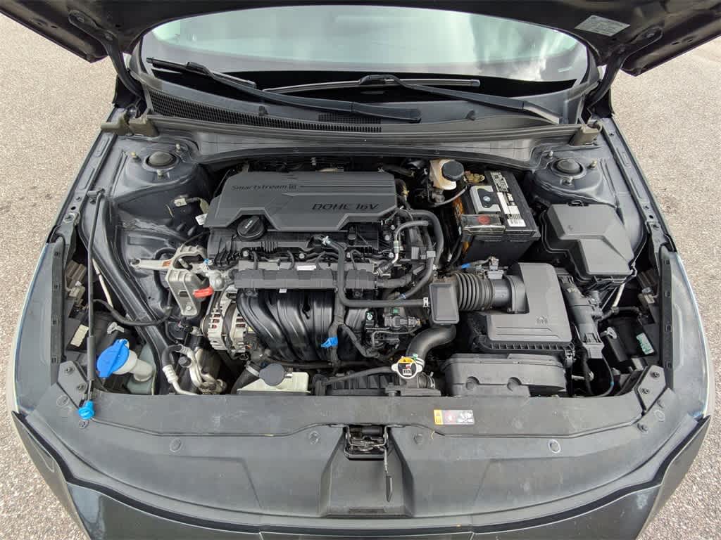 Thumbnail: 2021 Hyundai Elantra - 13