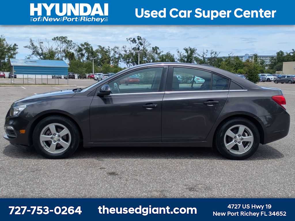 Thumbnail: 2016 Chevrolet Cruze - 2