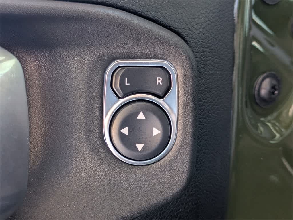 Thumbnail: 2021 Jeep Wrangler - 29