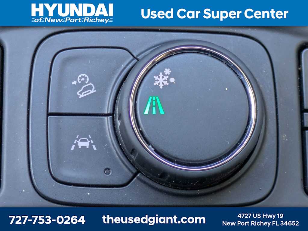 Thumbnail: 2022 GMC Terrain - 32