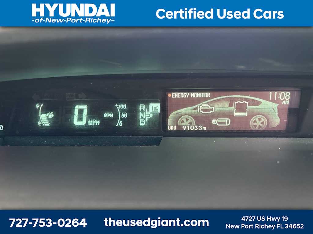 Thumbnail: 2015 Toyota Prius - 32
