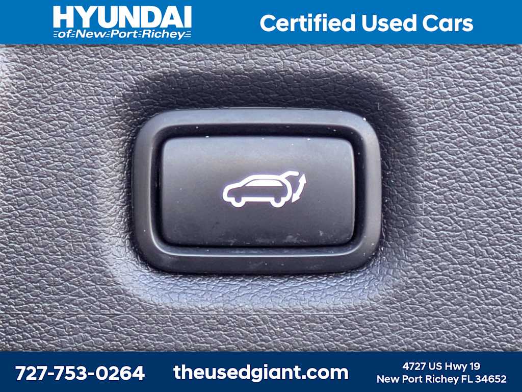 Thumbnail: 2023 Hyundai Santa Fe - 13