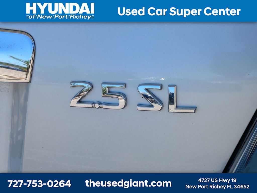 Thumbnail: 2012 Nissan Altima - 12