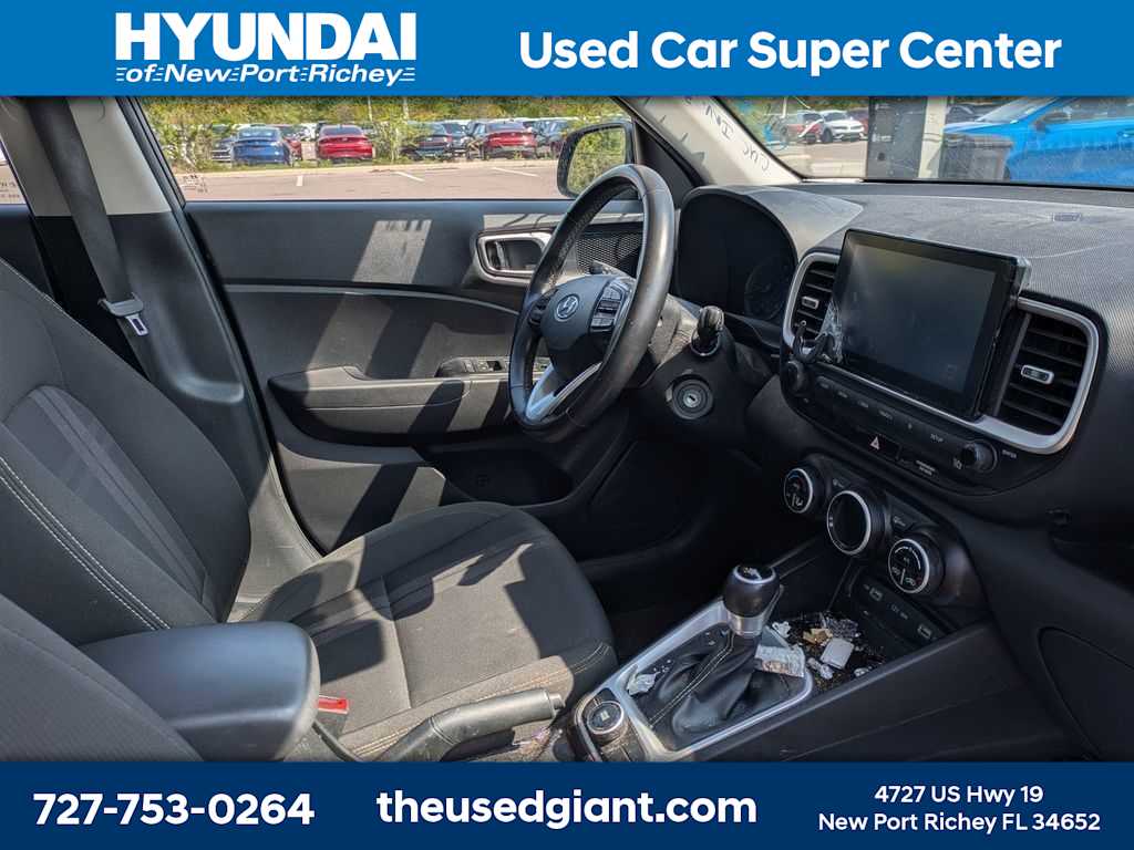 Thumbnail: 2022 Hyundai Venue - 6