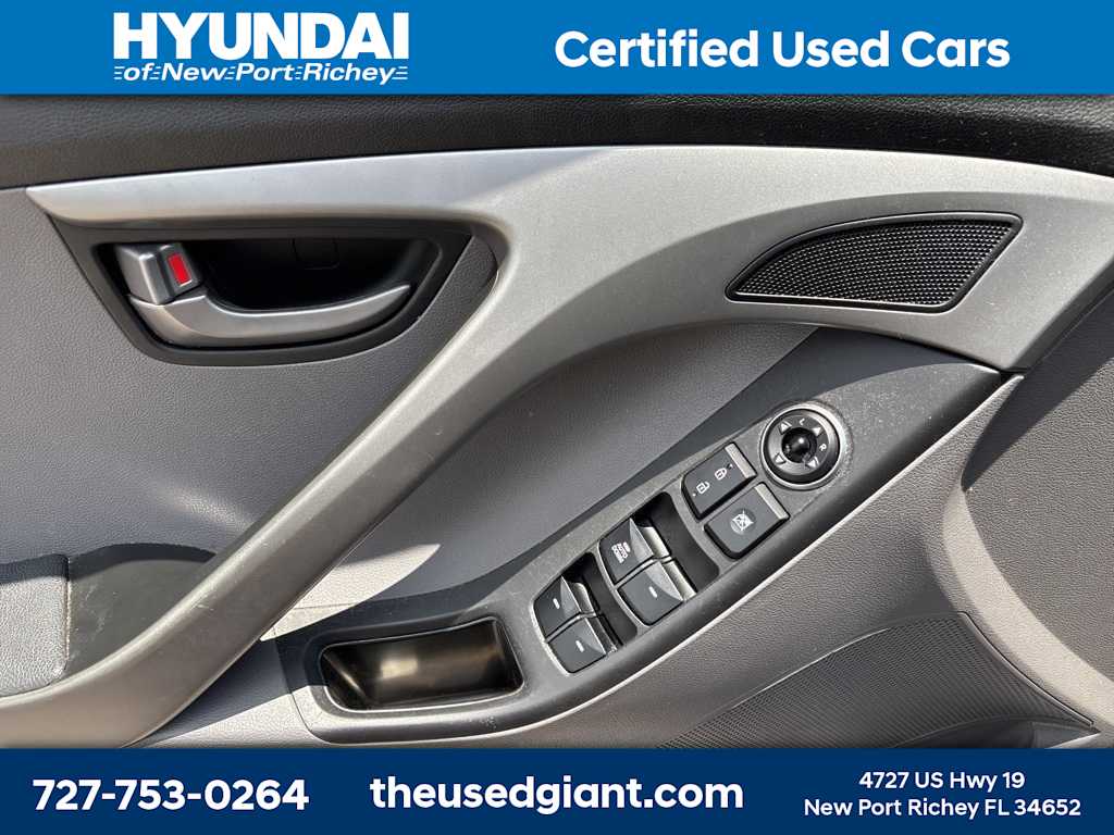 Thumbnail: 2016 Hyundai Elantra - 9