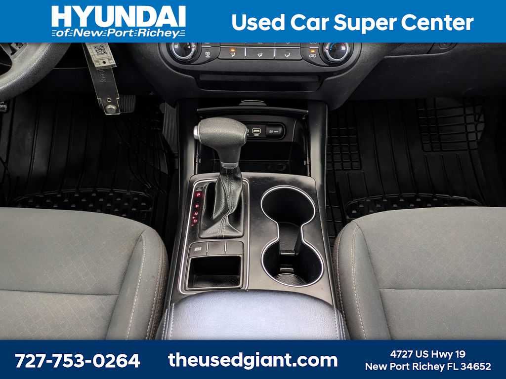 Thumbnail: 2019 Kia Sorento - 22