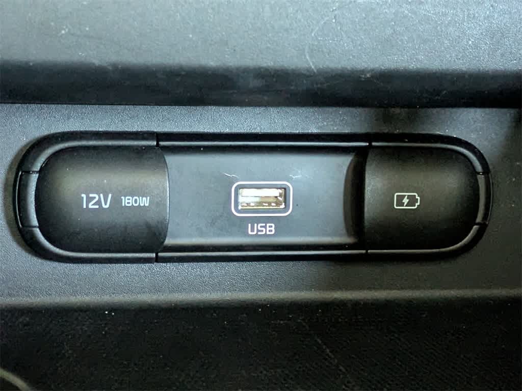 Thumbnail: 2023 Kia Seltos - 24