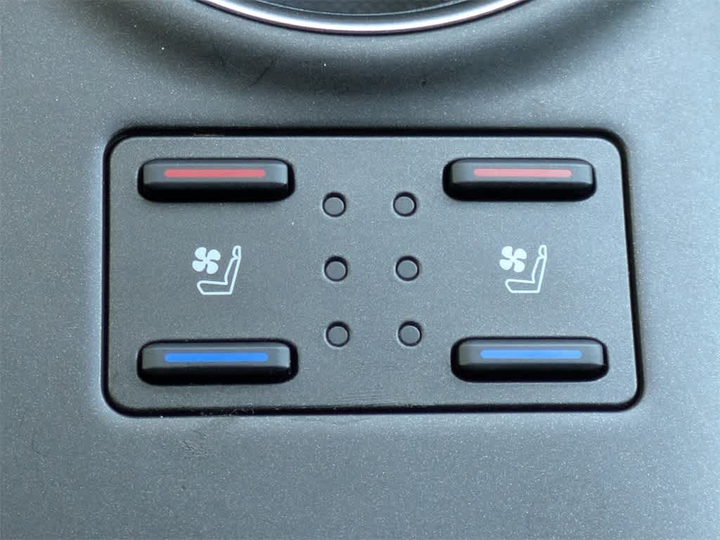 Thumbnail: 2023 Toyota Camry - 27