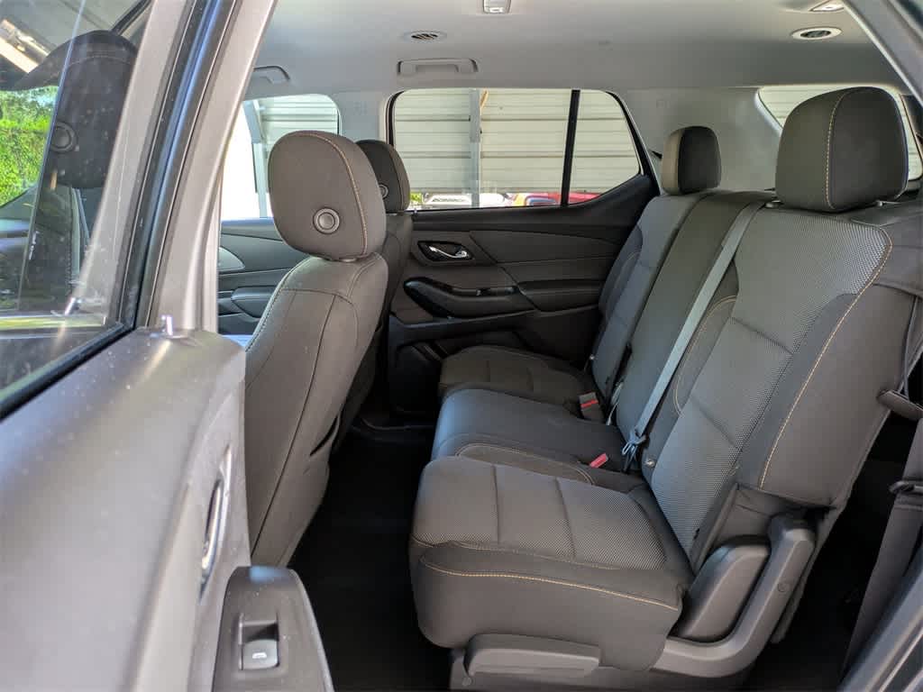 Thumbnail: 2020 Chevrolet Traverse - 18