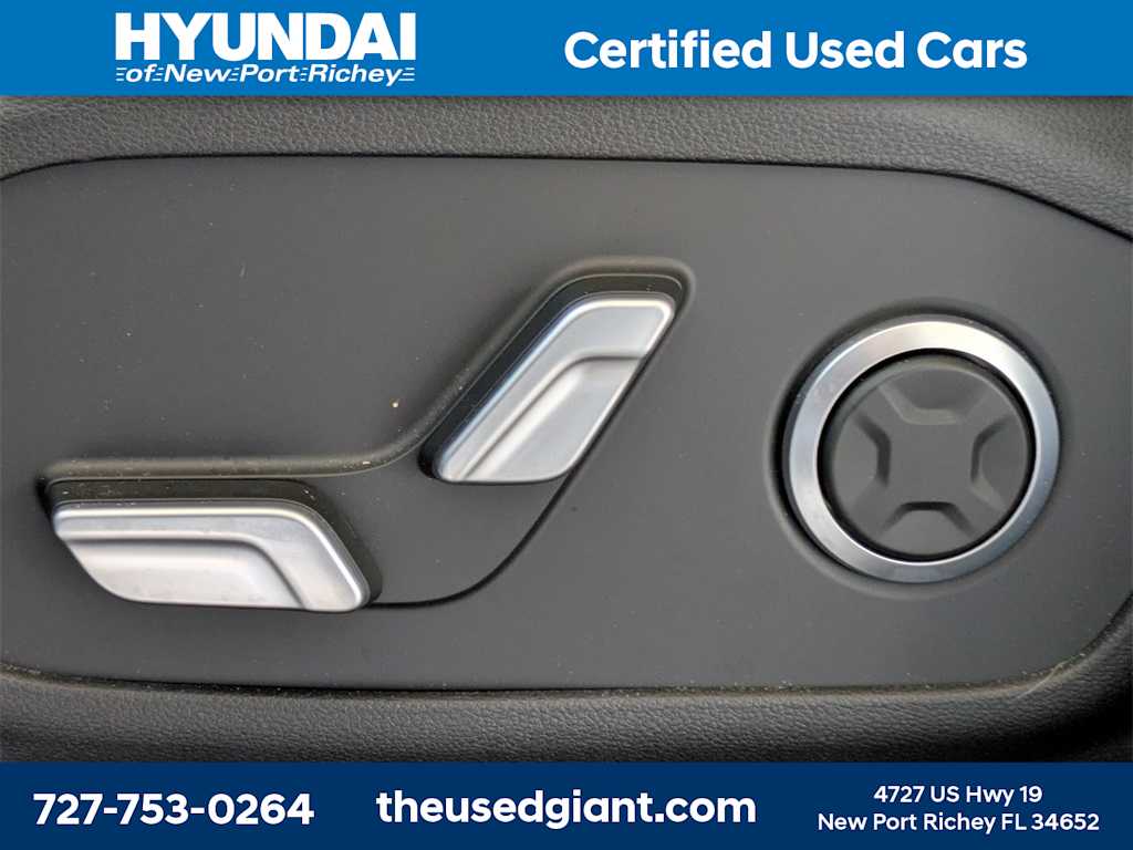 Thumbnail: 2025 Hyundai Santa Fe - 28