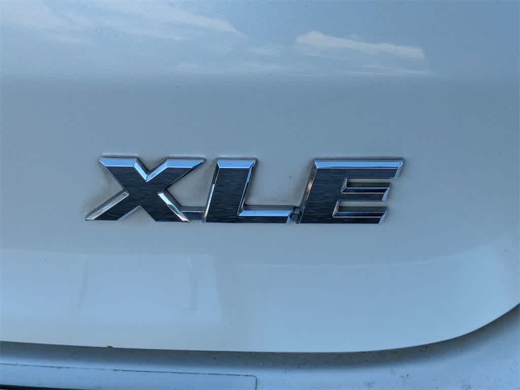 Thumbnail: 2014 Toyota Highlander - 14