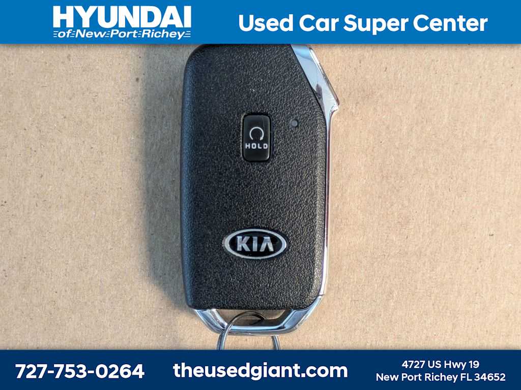 Thumbnail: 2020 Kia Cadenza - 39