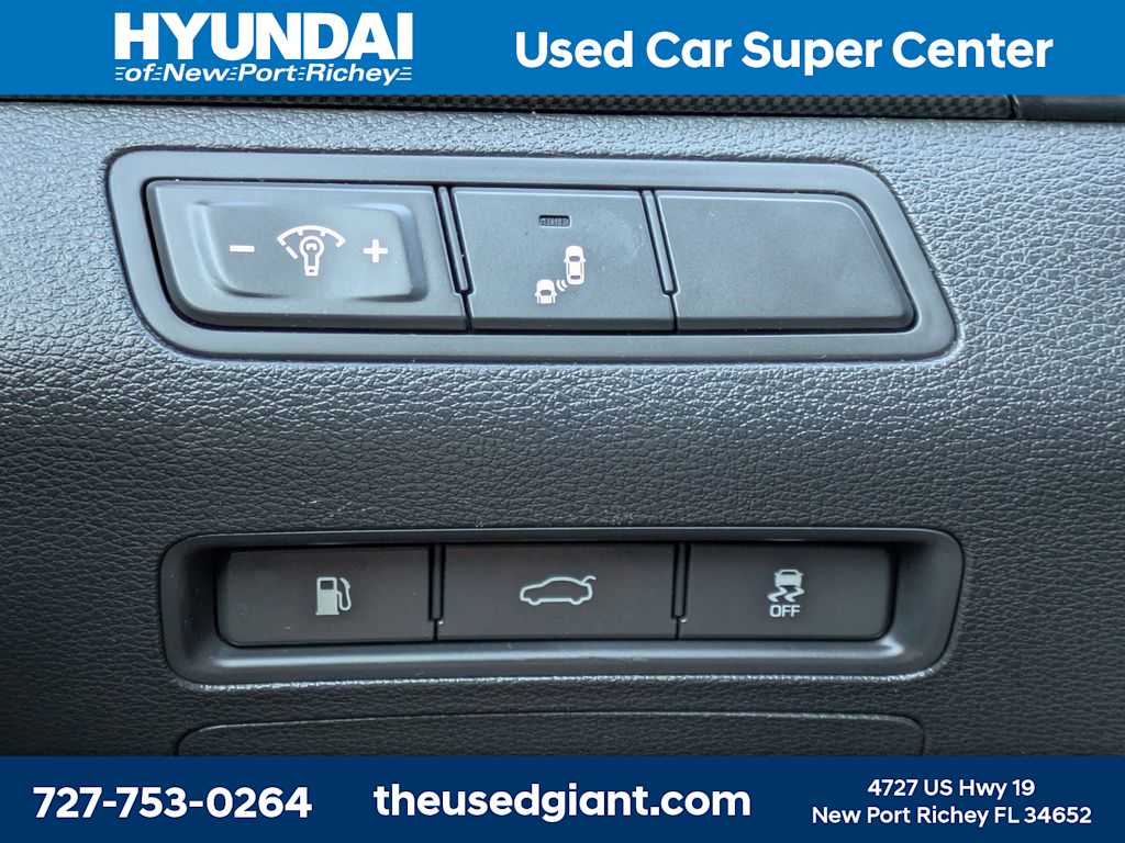 Thumbnail: 2016 Hyundai Sonata - 26