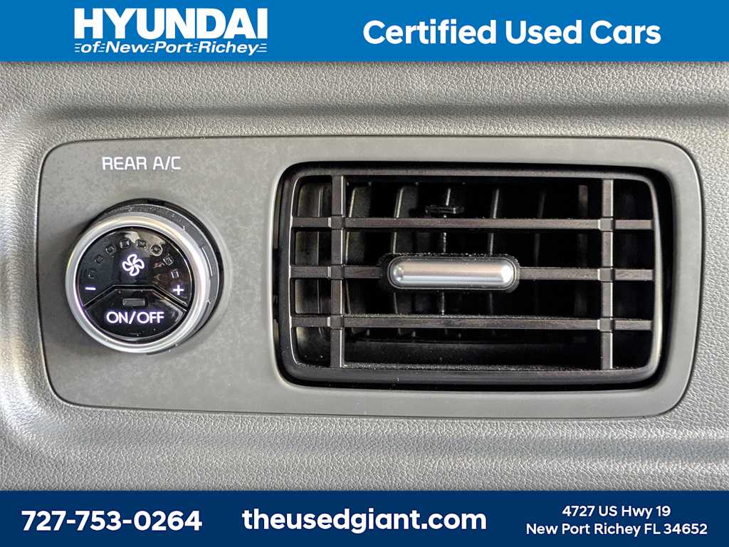 Thumbnail: 2024 Hyundai Santa Fe - 18