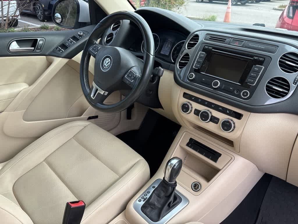 Thumbnail: 2014 Volkswagen Tiguan - 7