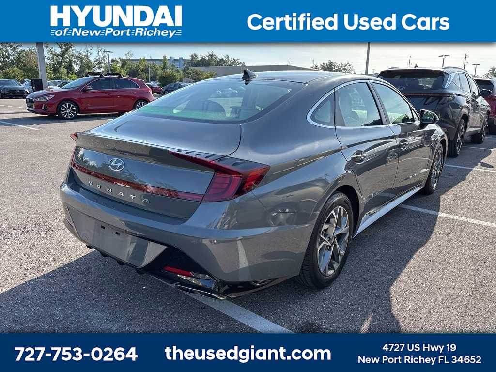 Thumbnail: 2022 Hyundai Sonata - 3