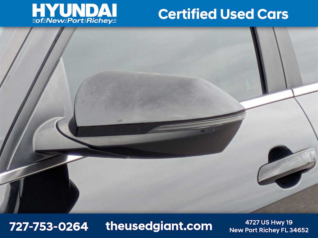 Thumbnail: 2022 Hyundai Elantra - 11