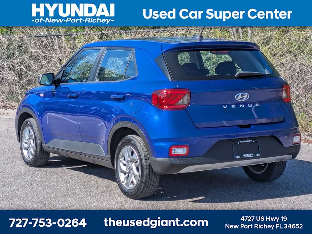 Thumbnail: 2023 Hyundai Venue - 3