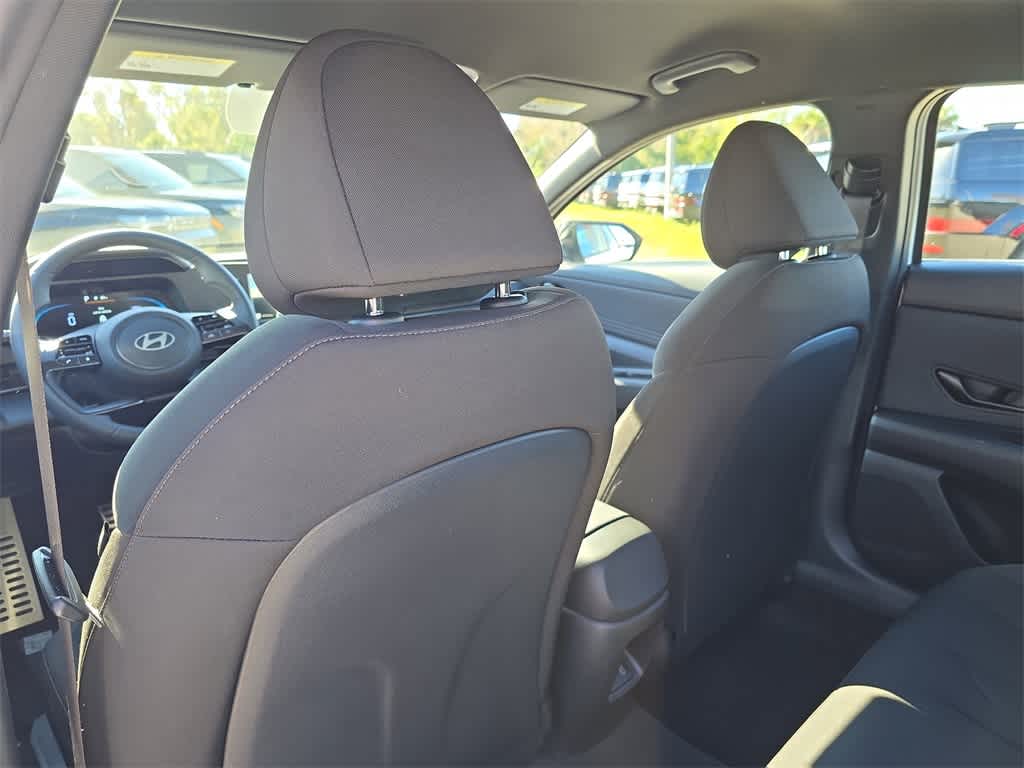 Thumbnail: 2026 Hyundai Elantra - 18