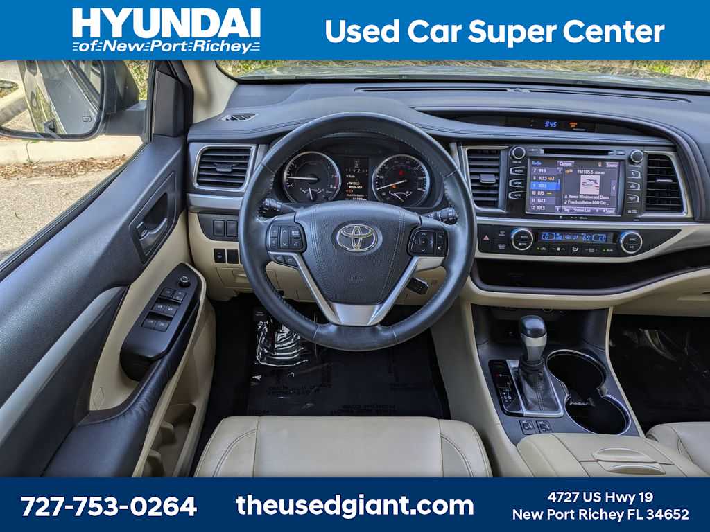 Thumbnail: 2016 Toyota Highlander - 21