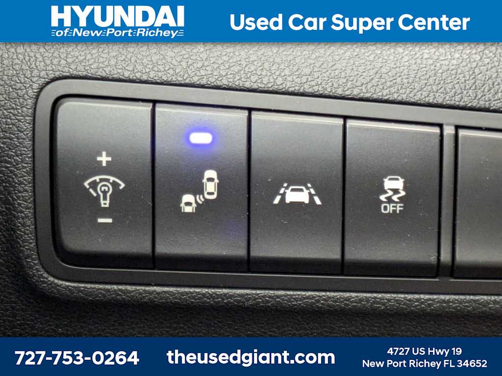 Thumbnail: 2020 Hyundai Tucson - 25