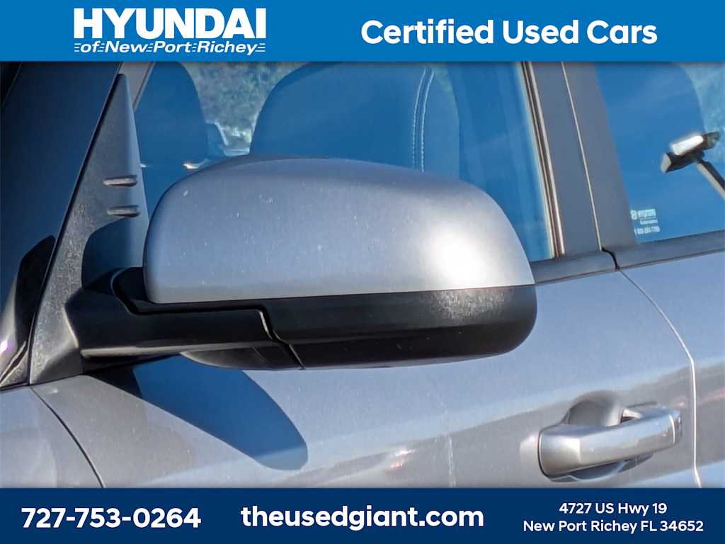 Thumbnail: 2023 Hyundai Venue - 11