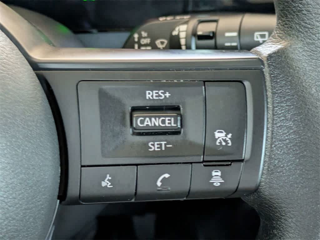 Thumbnail: 2025 Nissan Kicks - 27