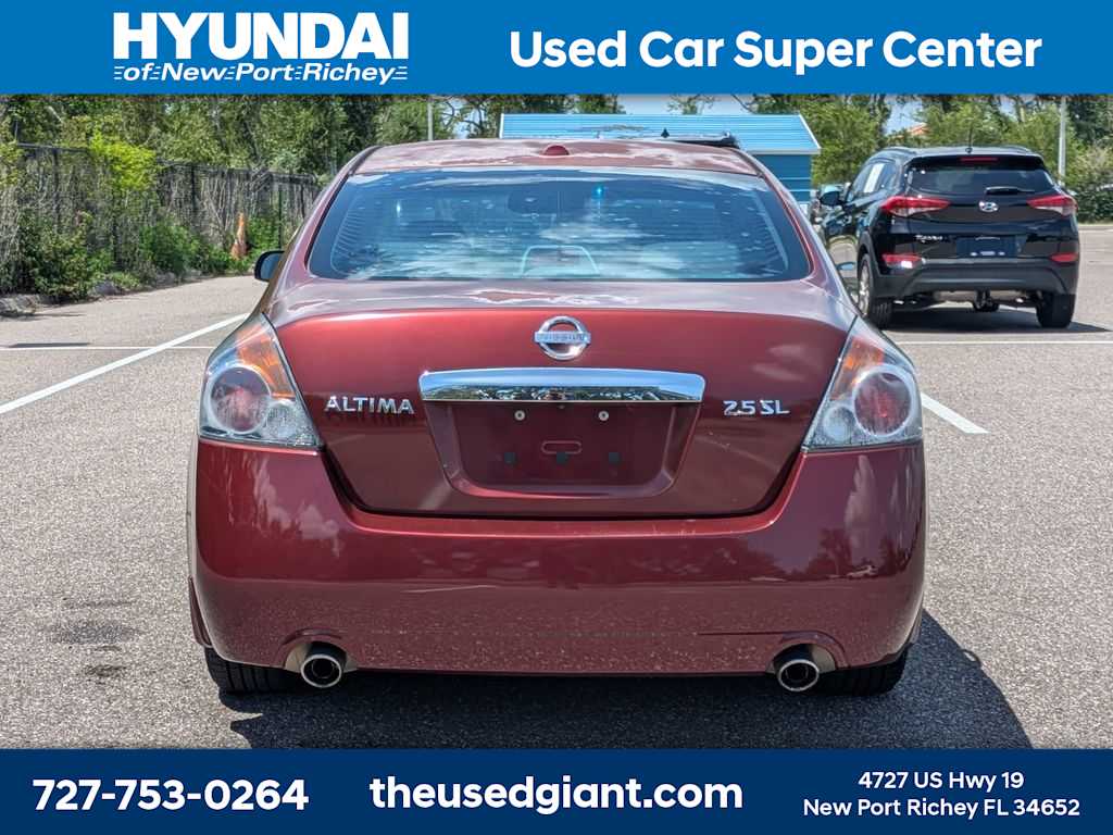 Thumbnail: 2010 Nissan Altima - 4