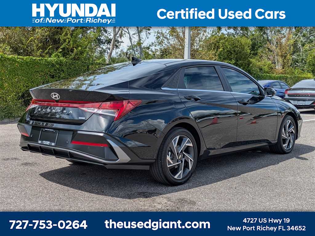 Thumbnail: 2024 Hyundai Elantra - 5