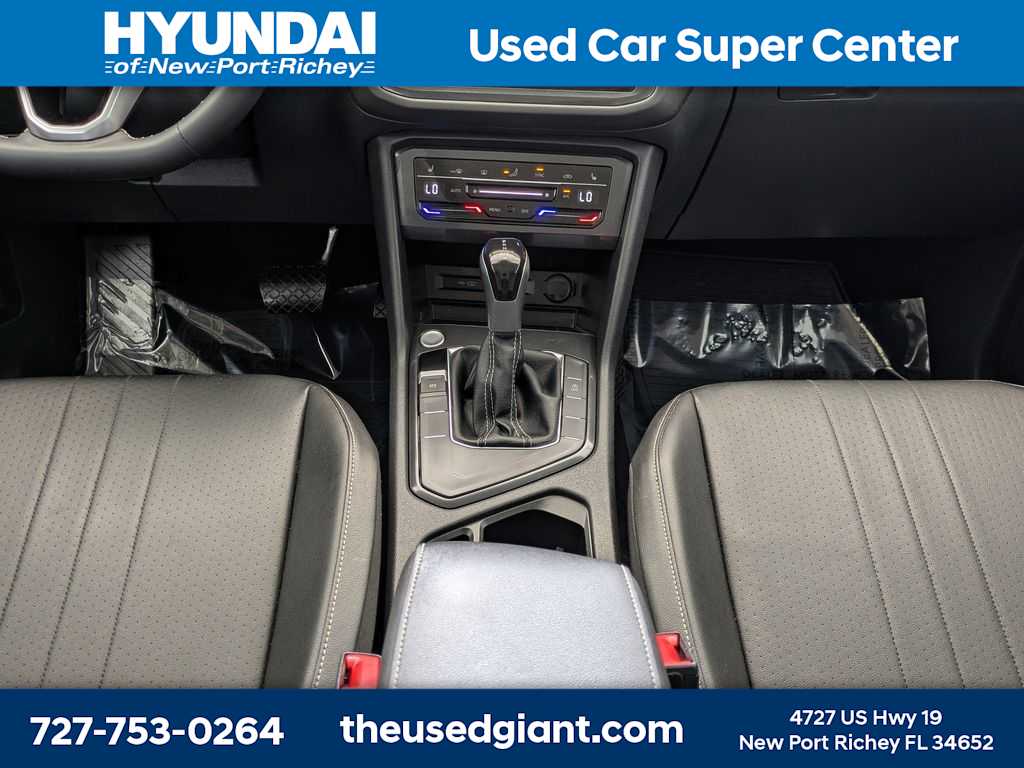 Thumbnail: 2022 Volkswagen Tiguan - 23