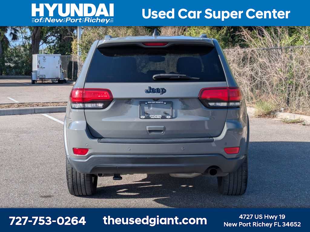 Thumbnail: 2019 Jeep Grand Cherokee - 4