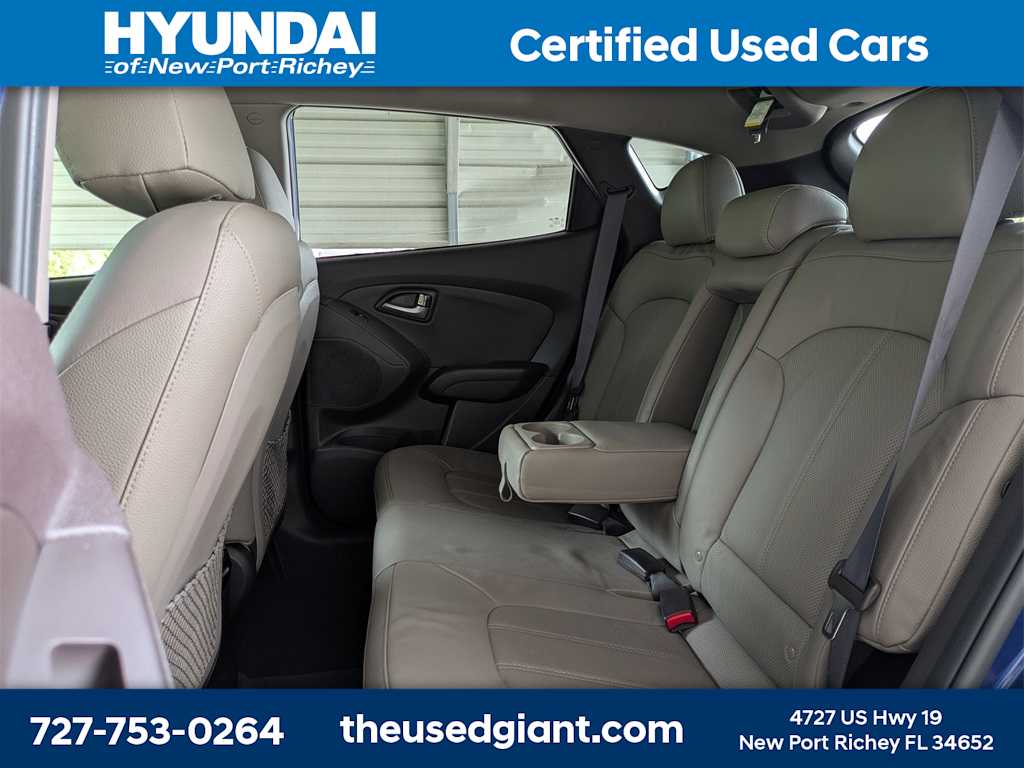 Thumbnail: 2015 Hyundai Tucson - 15