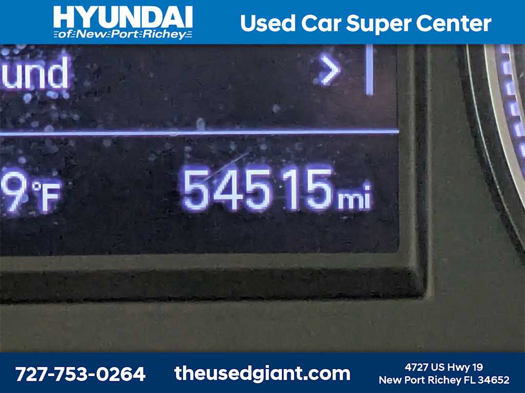 Thumbnail: 2020 Hyundai Santa Fe - 30