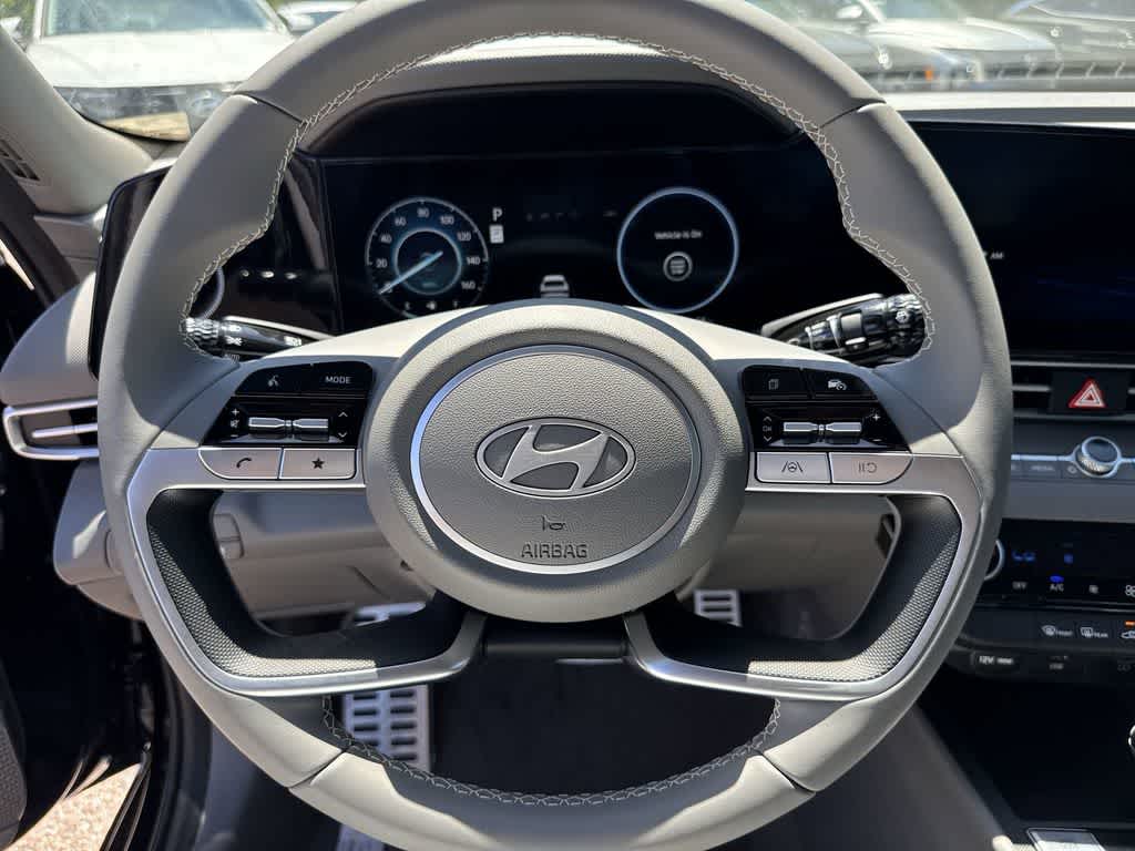 Thumbnail: 2025 Hyundai Elantra - 22