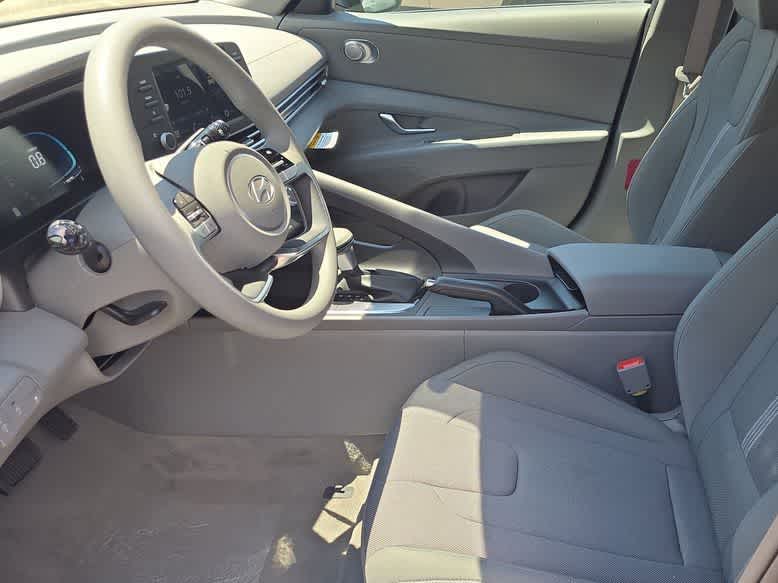 Thumbnail: 2026 Hyundai Elantra - 16