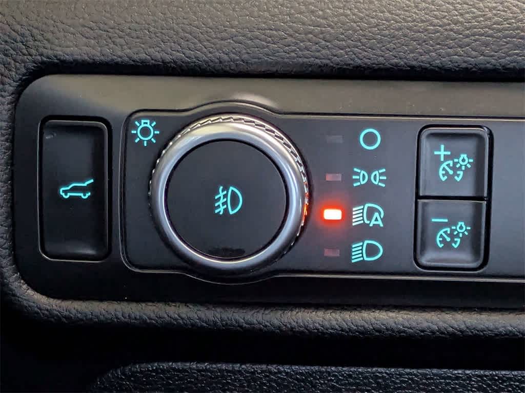 Thumbnail: 2021 Ford Explorer - 38