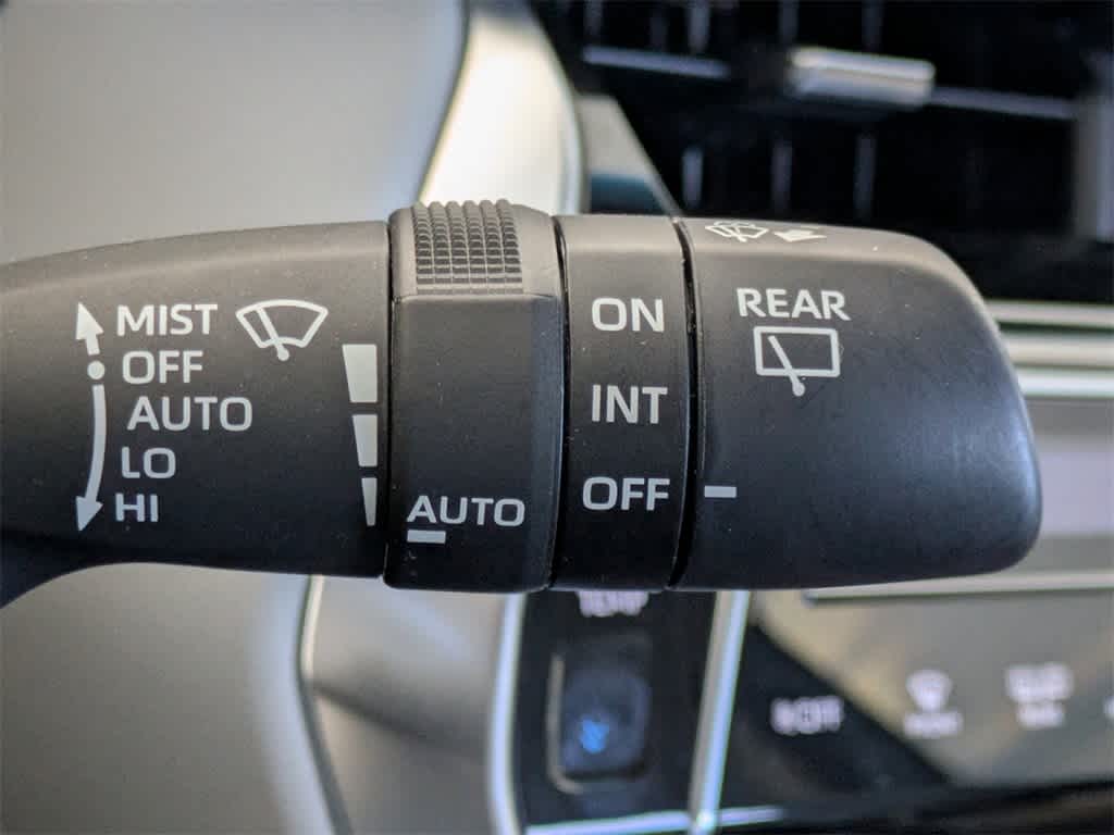 Thumbnail: 2024 Toyota Venza - 39