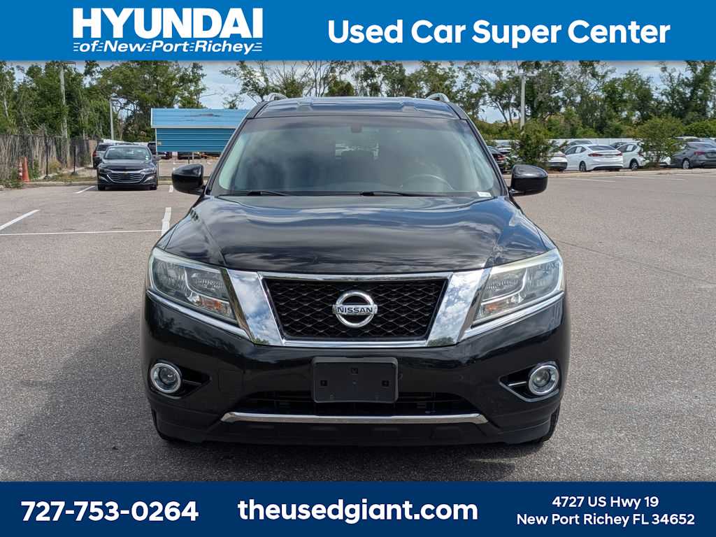 Thumbnail: 2015 Nissan Pathfinder - 8