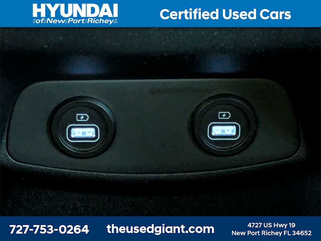 Thumbnail: 2023 Hyundai Santa Fe - 17