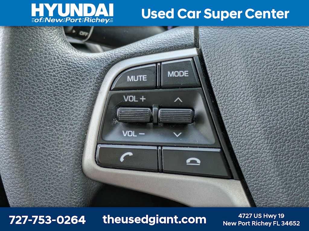 Thumbnail: 2021 Hyundai Accent - 24