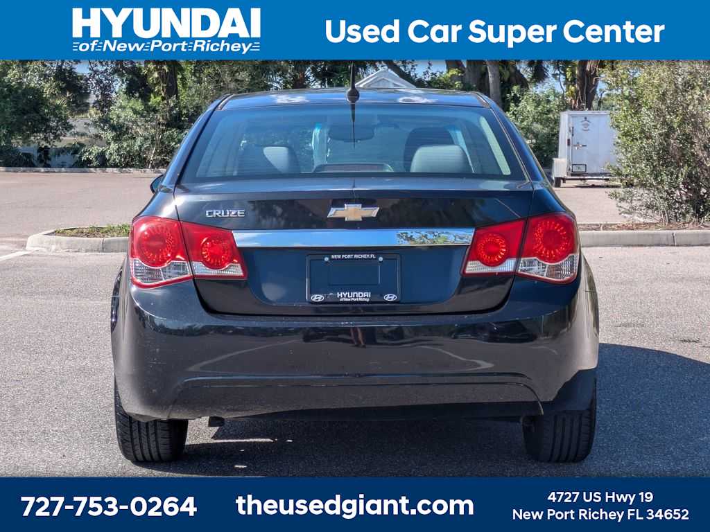 Thumbnail: 2011 Chevrolet Cruze - 4