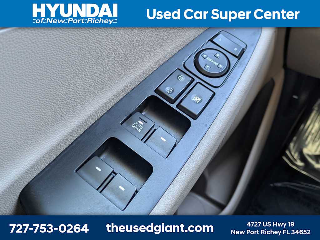 Thumbnail: 2021 Hyundai Tucson - 24