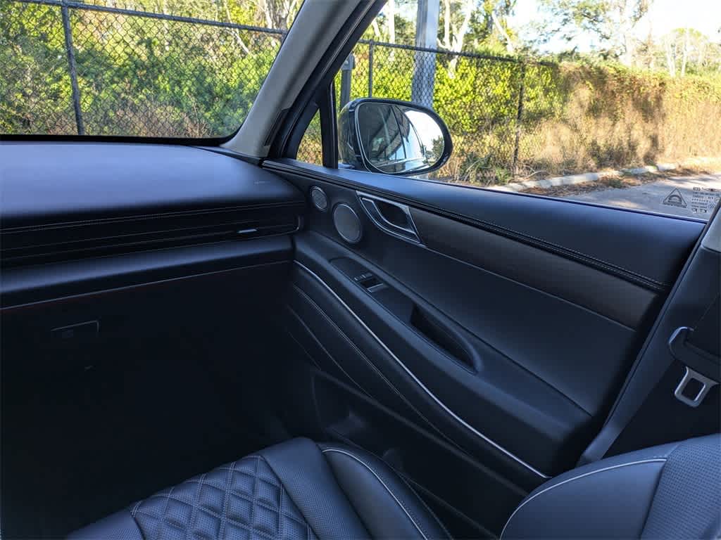 Thumbnail: 2023 Genesis GV80 - 23