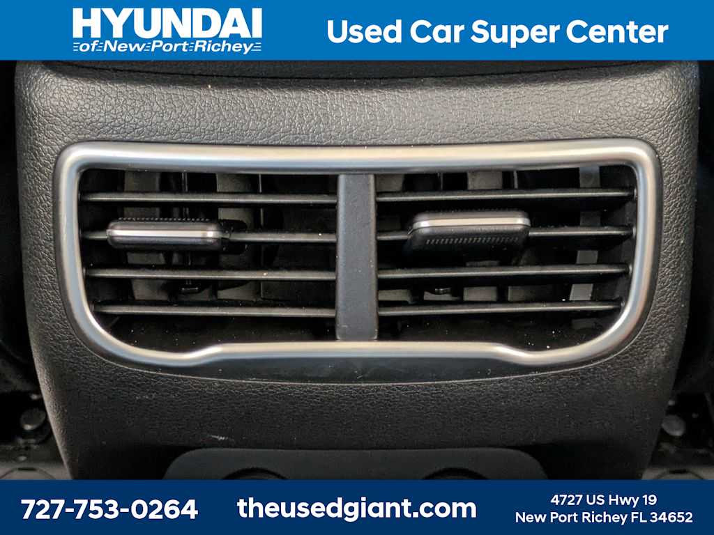 Thumbnail: 2023 Hyundai Santa Fe - 16