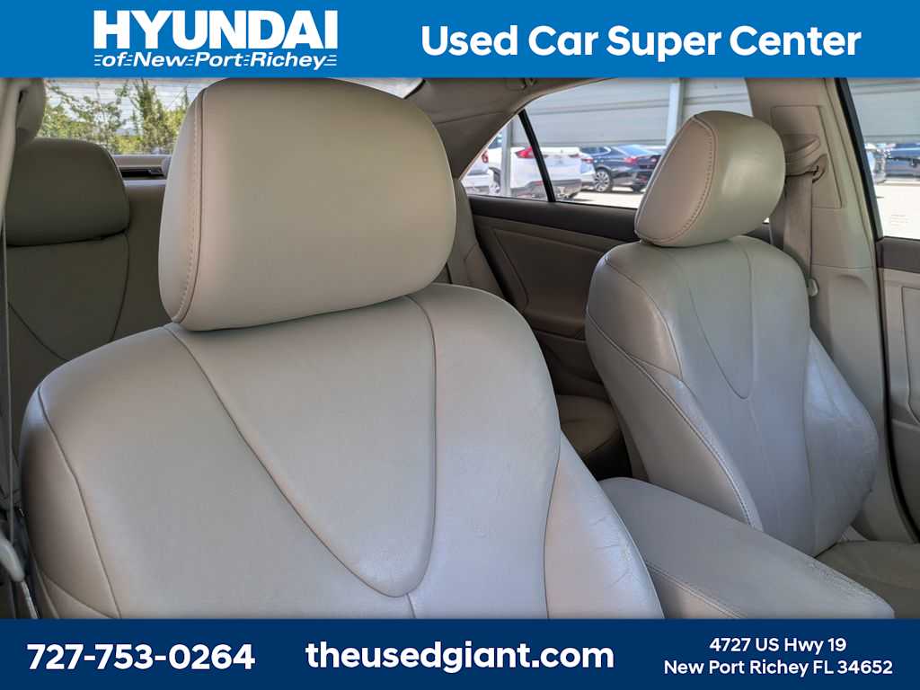 Thumbnail: 2011 Toyota Camry - 6
