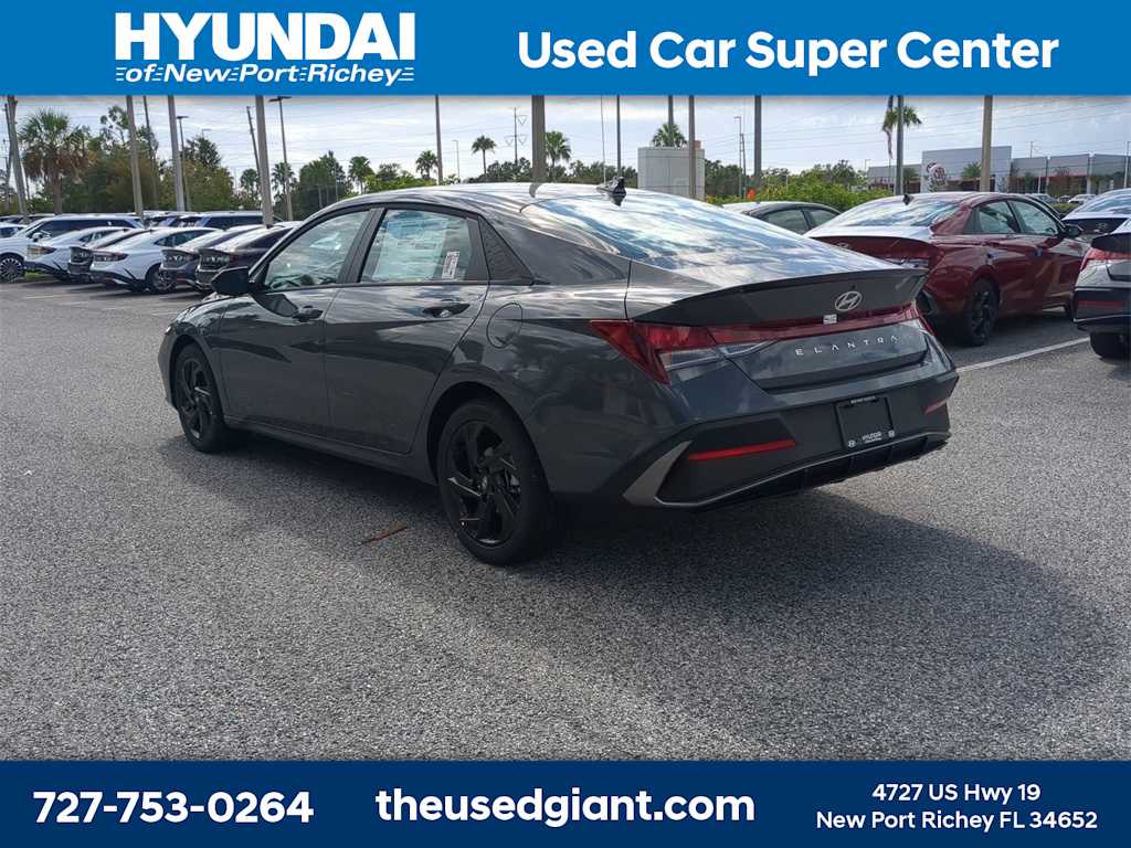 Thumbnail: 2026 Hyundai Elantra - 4