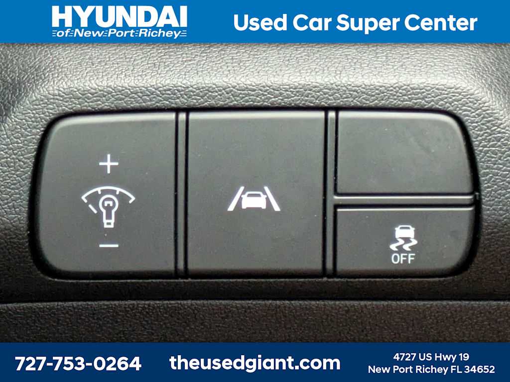 Thumbnail: 2022 Hyundai Elantra - 24