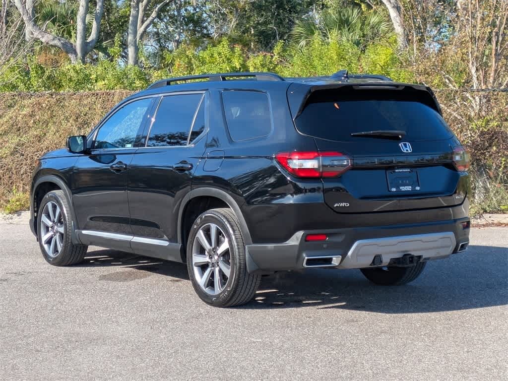 Used 2023 Honda Pilot Elite SUV