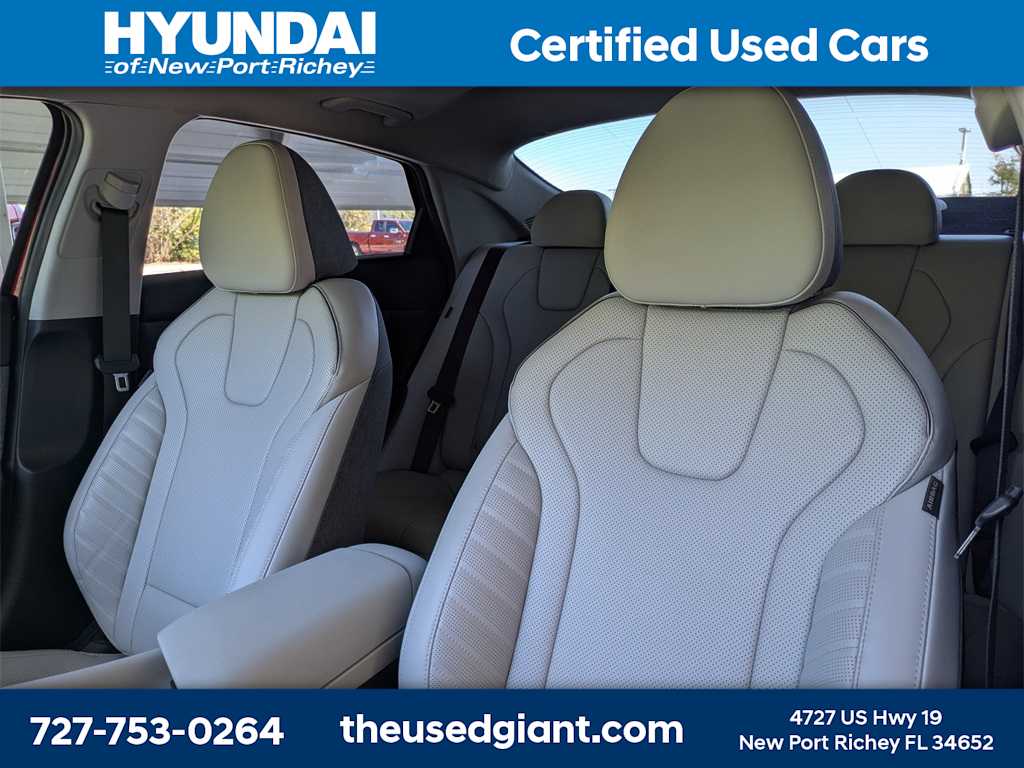 Thumbnail: 2024 Hyundai Elantra - 7