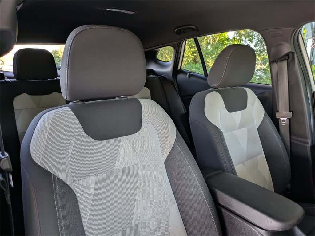 Thumbnail: 2024 Chevrolet Trax - 6